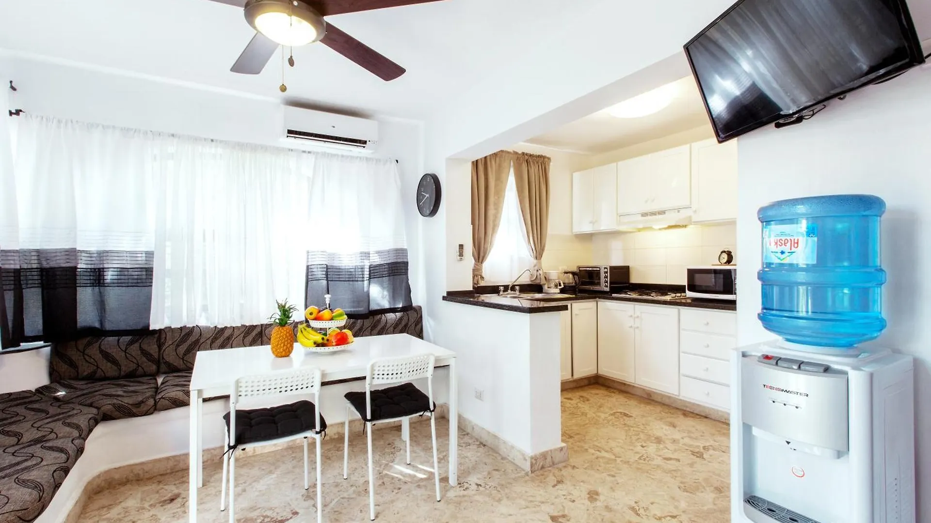 Aventura Tropical - Villas And Suites - Playa Los Corales 푼타 카나 5*,