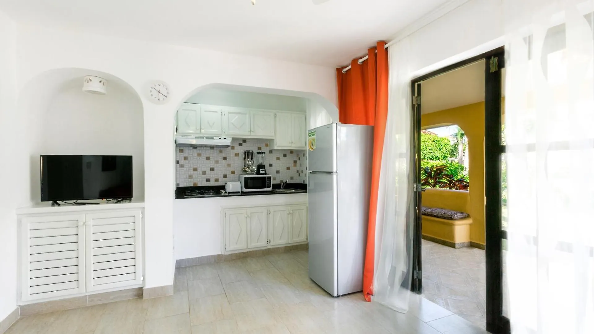 Aventura Tropical - Villas And Suites - Playa Los Corales 푼타 카나 5*,