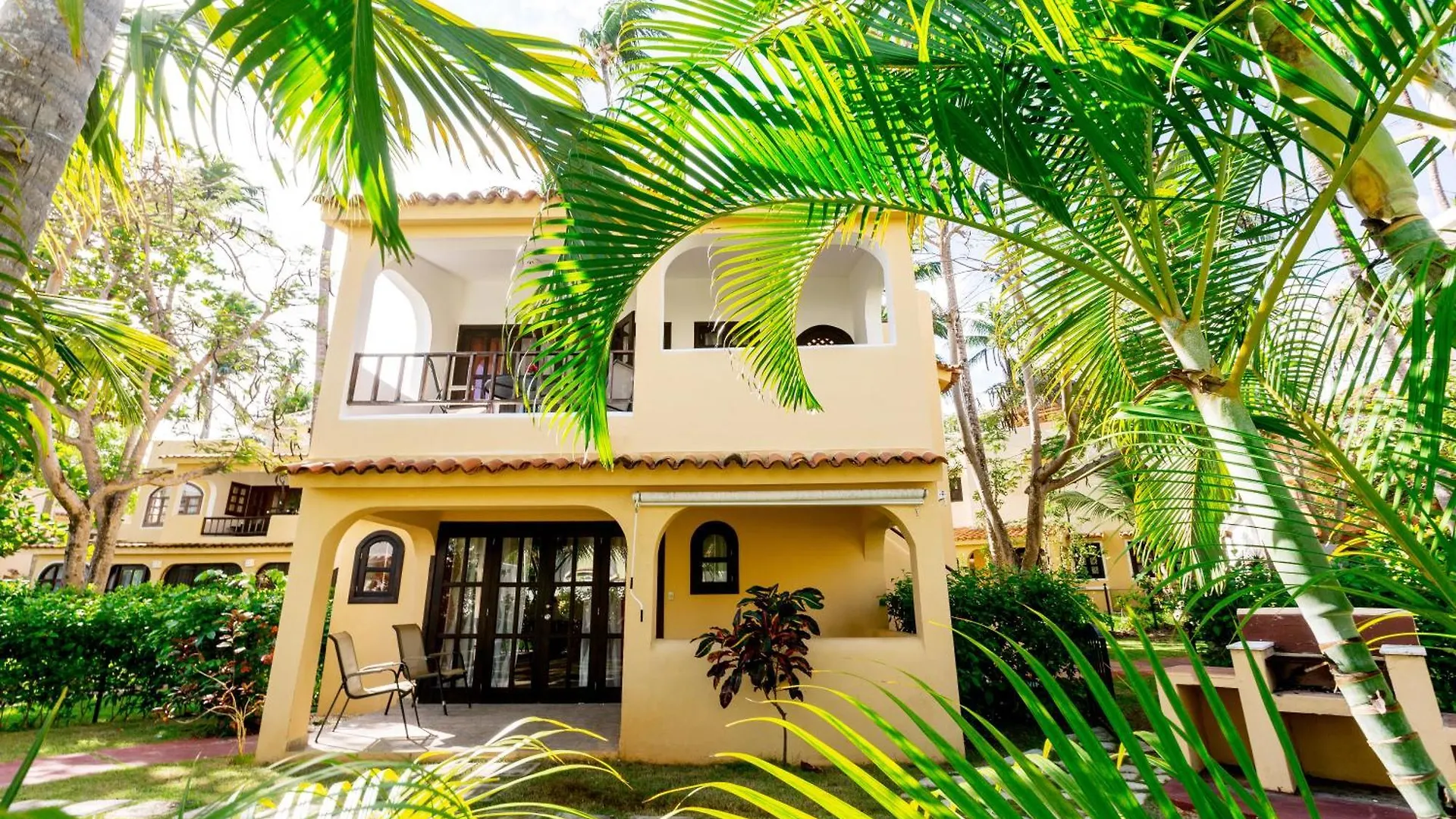 Aventura Tropical - Villas And Suites - Playa Los Corales 푼타 카나